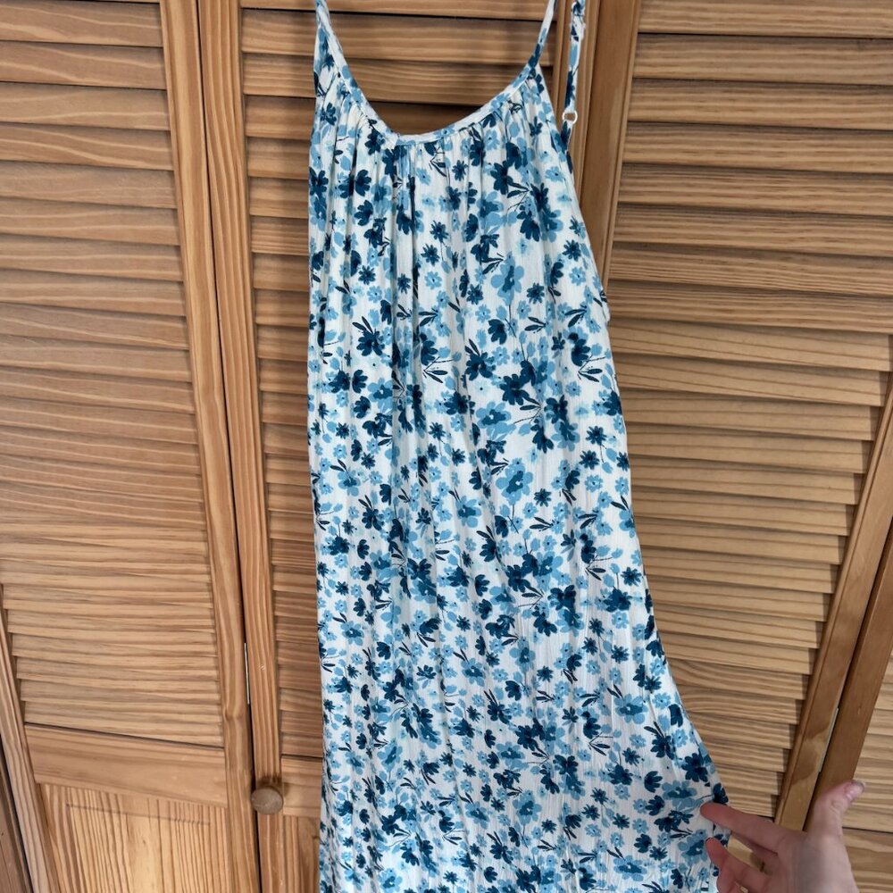 Halter neck blue floral dress